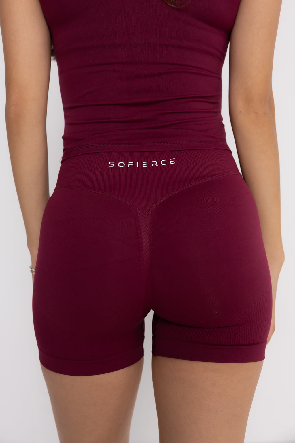 SEAMLESS SIGNATURE SHORTS 🧡🍷🍂